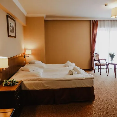 מלון Delfin Spa&wellness