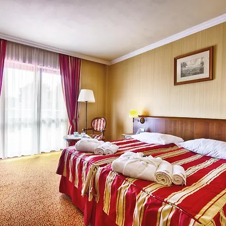 Delfin Spa&wellness מלון 4*